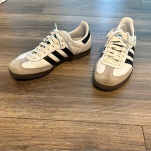 Adidas Samba